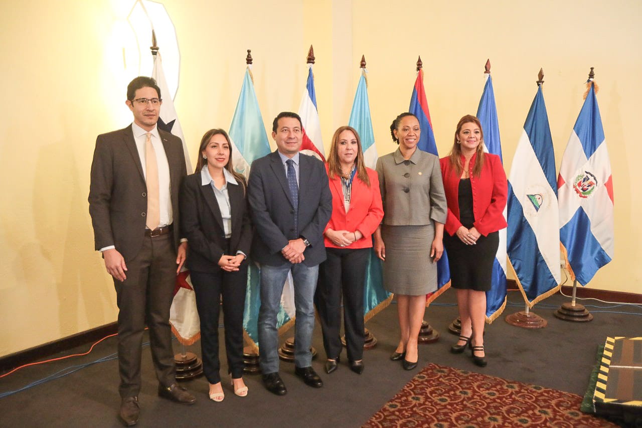 Directora de Onsec asiste a Congreso Centroamericano de Descentralización y Desarrollo Territorial