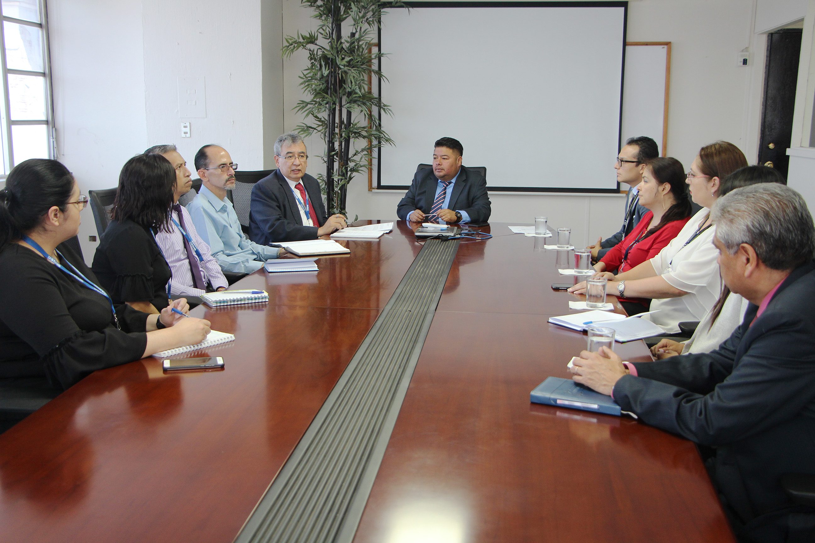 Conformarán mesa interinstitucional para mejorar procedimientos