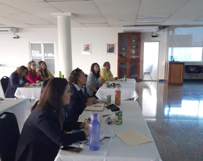 Profesionales de la ONSEC participan en cursos para actualización de conocimientos