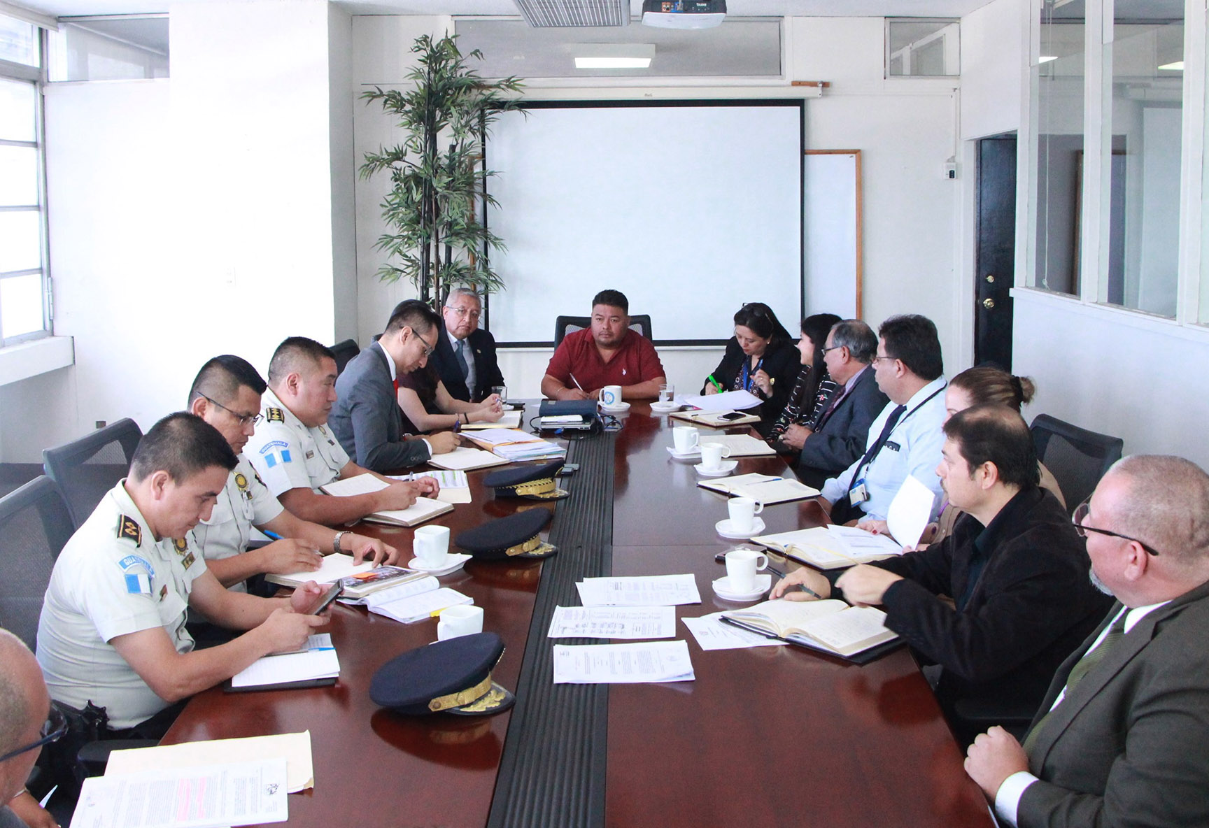 La Oficina Nacional de Servicio Civil -ONSEC-  apoya la dignificación de los agentes de Policía Nacional Civil